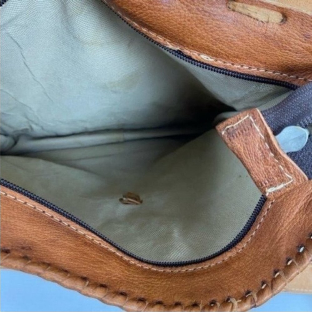 🌵Artisan🌵Rustic Natural Leather Sling Bag with Horn Detail🌵 - Picture 6 of 8